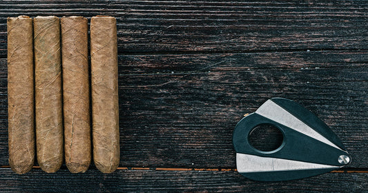 cut-cigars-with-cigar-cutter