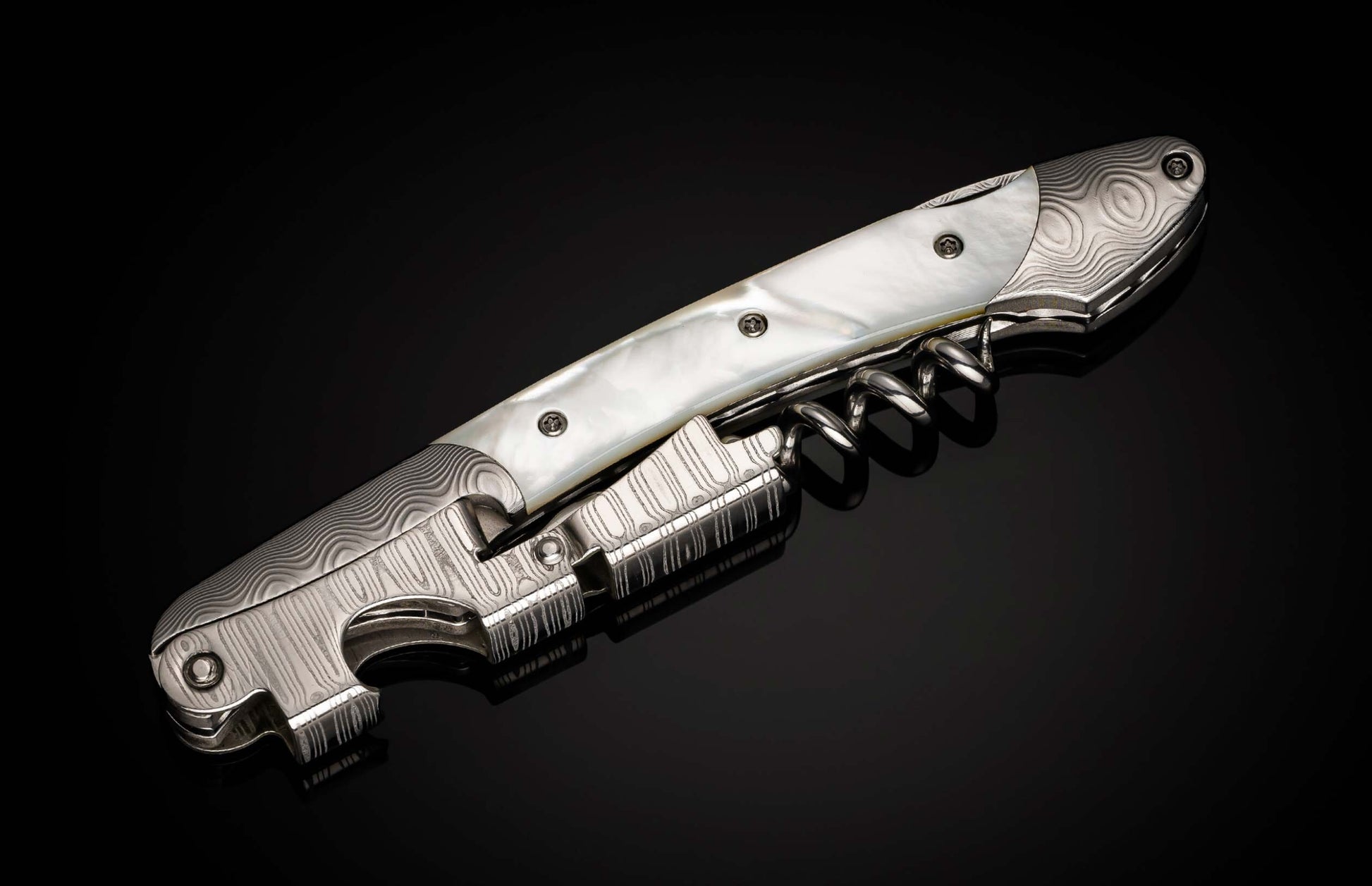 The Gris (S23 WP) Wine Opening Tool & Corkscrew 